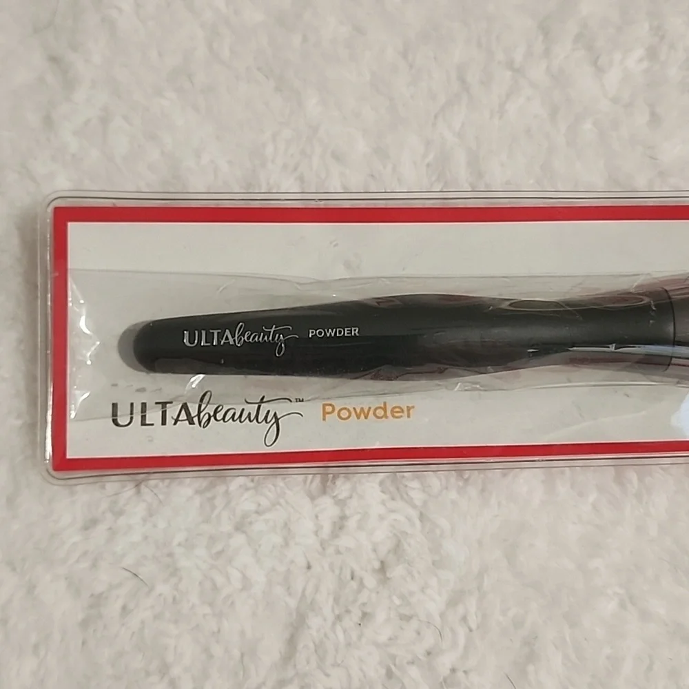 Ulta Beauty Collection Powder Brush New in Package
